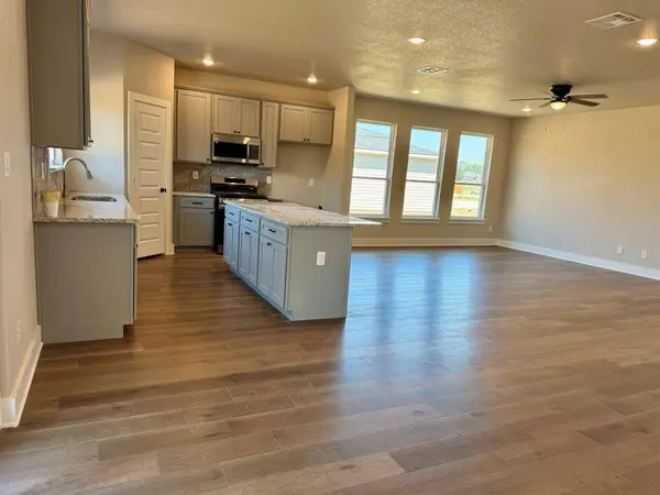 15528 Greenhouse Way, Lindale, TX 75771