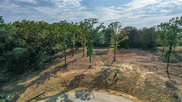 19470 CEDARPARK Place, Lindale, TX 75771