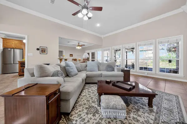 332 Highlander Heights, Hideaway, TX 75771