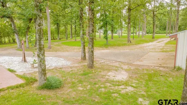 17578 C R 366, Winona, TX 75792