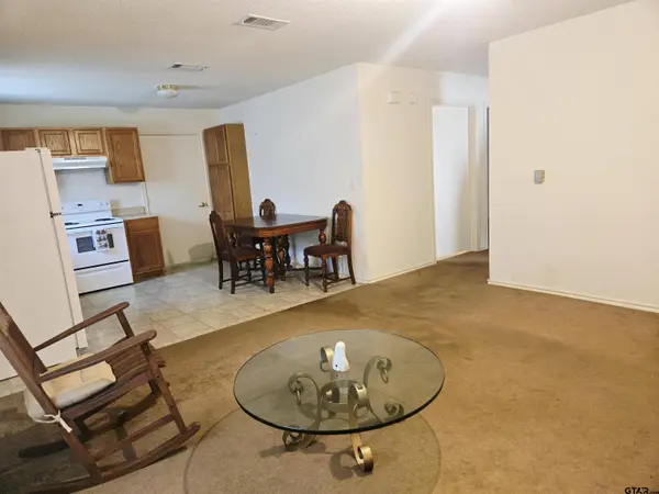 410 North Main, Jacksonville, TX 75766