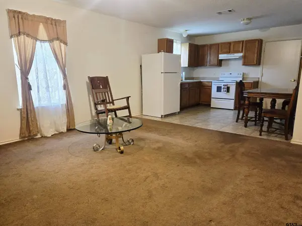 410 North Main, Jacksonville, TX 75766