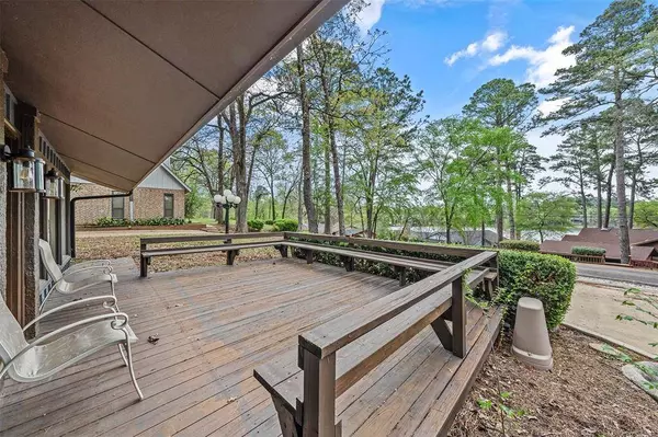 1638 Tanglewood Drive E, Hideaway, TX 75771