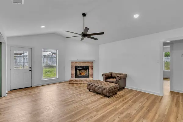 15630 Brittain Court, Lindale, TX 75771