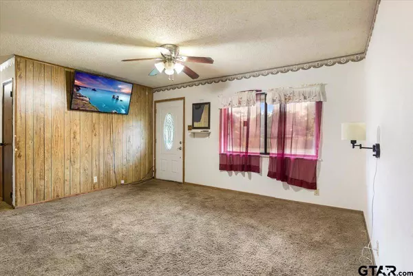 12379 Chapman Rd, Tyler, TX 75708