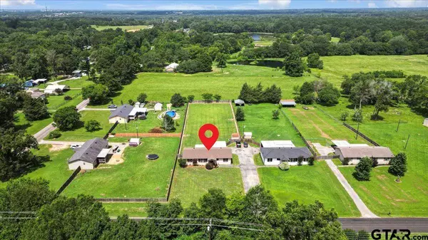 2672 Lansing Switch Rd, Longview, TX 75602