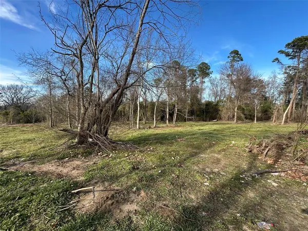 9219 County Road 152 N, Overton, TX 75684