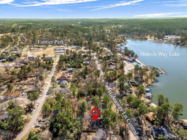 321 Hideaway Ln Central, Hideaway, TX 75771