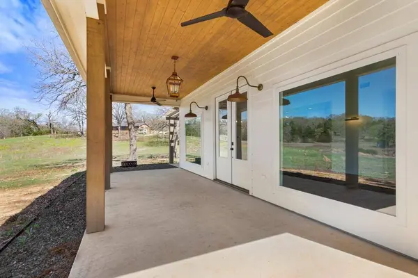 23326 CR 448, Lindale, TX 75771