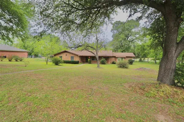 209 Circle Drive, Mineola, TX 75773