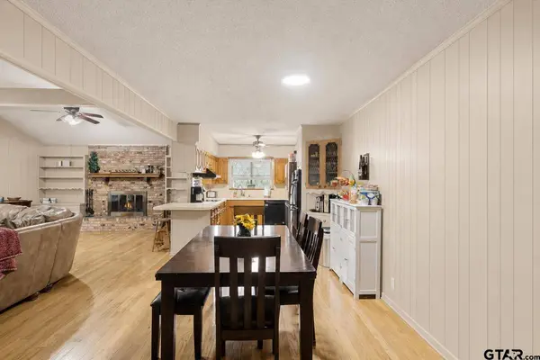 529 Woodside Dr, Hideaway, TX 75771