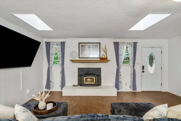1522 Tanglewood Dr East, Hideaway, TX 75771