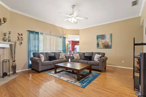 265 Crestview, Jacksonville, TX 75766