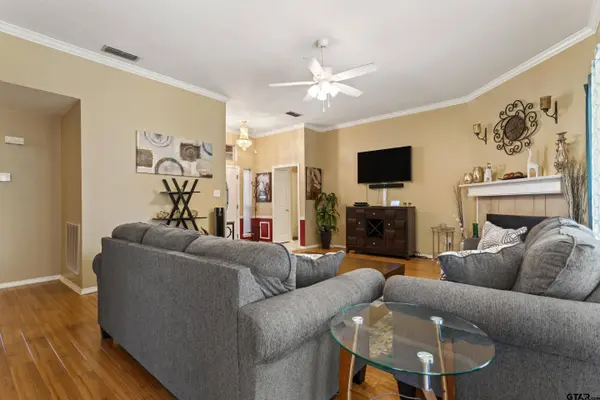 265 Crestview, Jacksonville, TX 75766