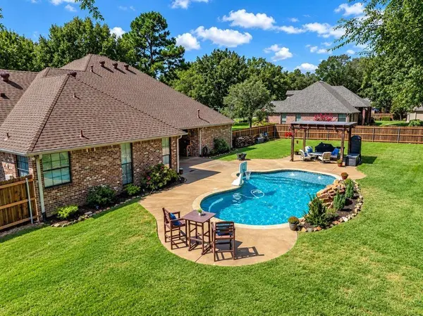 13630 Karah Lane, Lindale, TX 75771