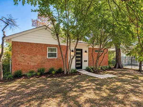 914 Westmount Avenue, Dallas, TX 75211