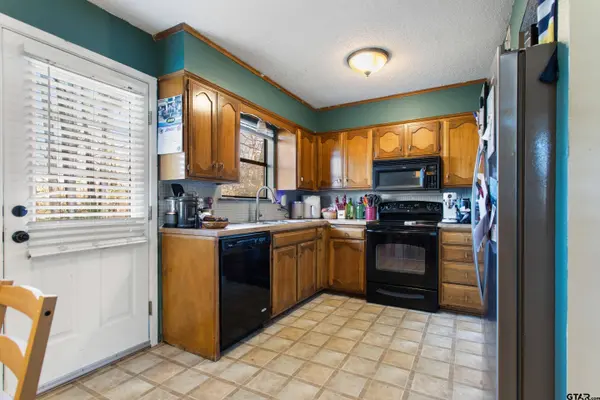 1106 Brad Cir, Lindale, TX 75771