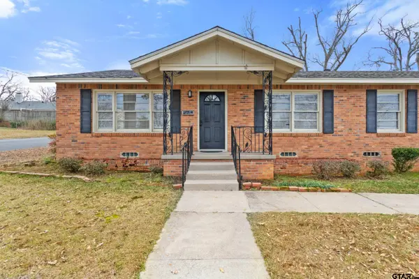 921 Barbara St, Tyler, TX 75701