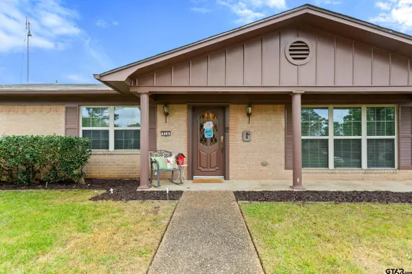 516 Ruthlynn Dr, Longview, TX 75605