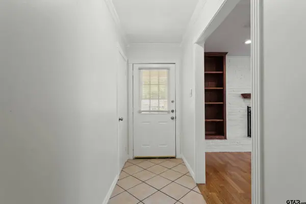 3303 Shenandoah Dr, Tyler, TX 75701