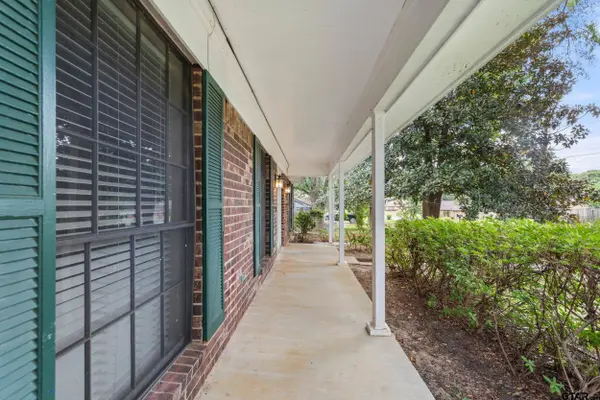 15049 NORTHWOOD DR, Tyler, TX 75703