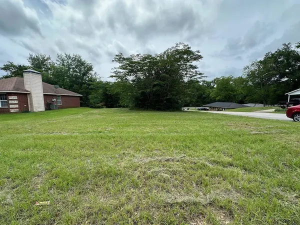 1610 N Hill, Tyler, TX 75702
