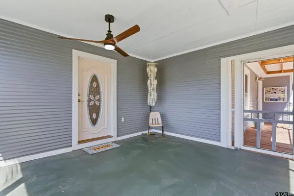 310 N Line St, Mineola, TX 75773