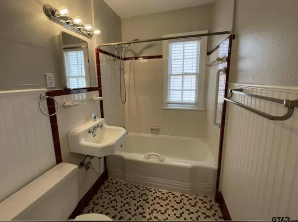 1908/1910 Donnybrook, Tyler, TX 75701