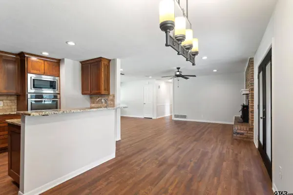 13011 County Road 470, Tyler, TX 75704