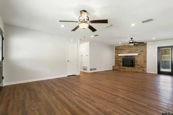 13011 County Road 470, Tyler, TX 75704