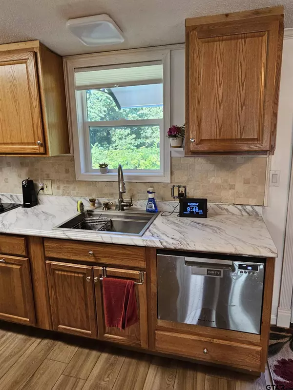 17245 Aspenwood, Lindale, TX 75771