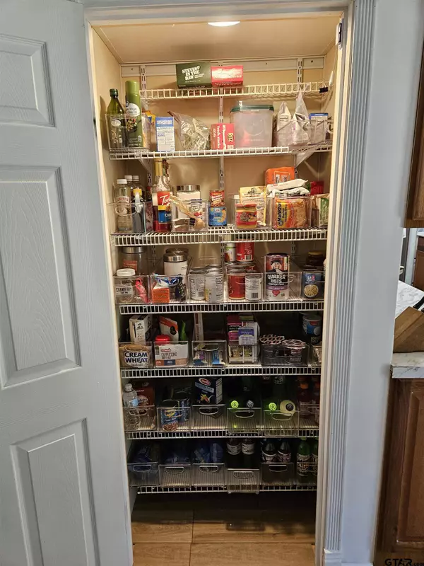 17245 Aspenwood, Lindale, TX 75771