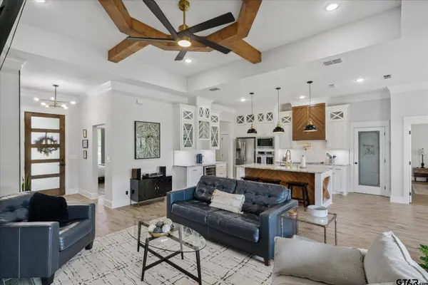 12457 Maplewood Drive, Lindale, TX 75771