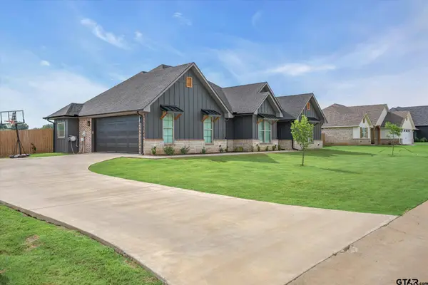 12457 Maplewood Drive, Lindale, TX 75771