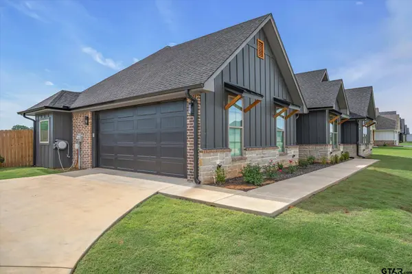 12457 Maplewood Drive, Lindale, TX 75771
