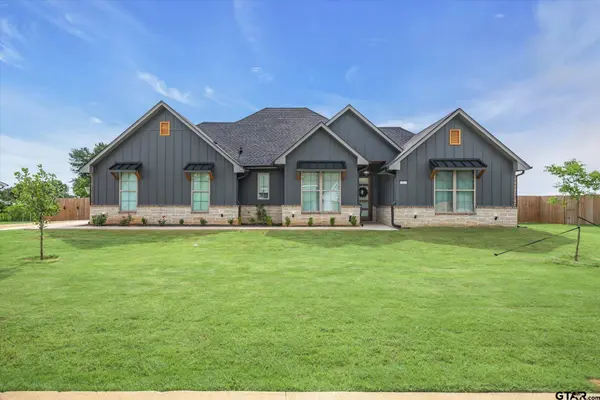 12457 Maplewood Drive, Lindale, TX 75771