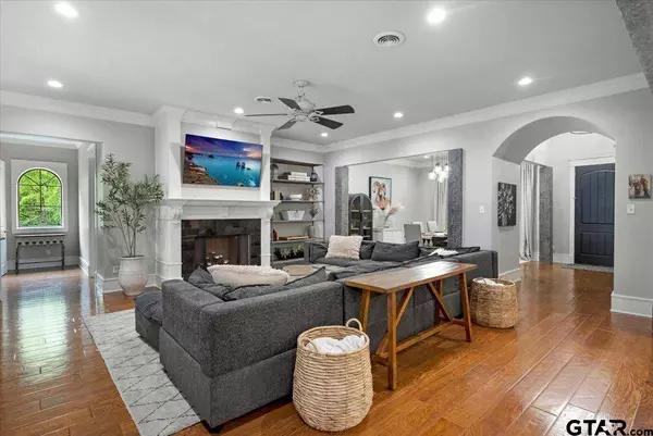 16510 Fox Run Ln., Lindale, TX 75771