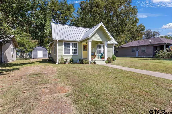 218 W Buchanan, Mineola, TX 75773