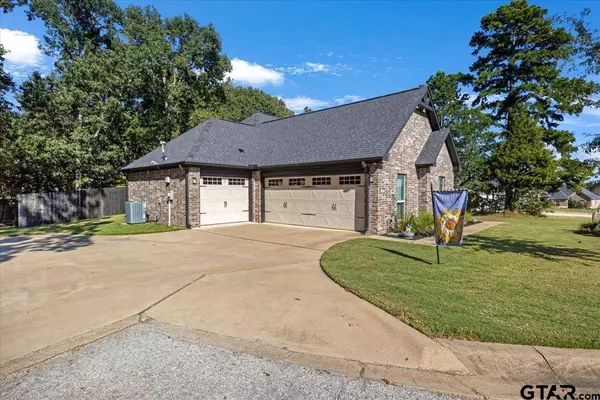 24012 Wildflower Circle, Lindale, TX 75771