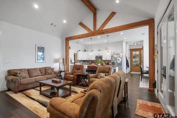 24016 Wildflower Circle, Lindale, TX 75771