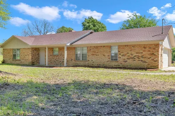688 Inwood Street, Mineola, TX 75773