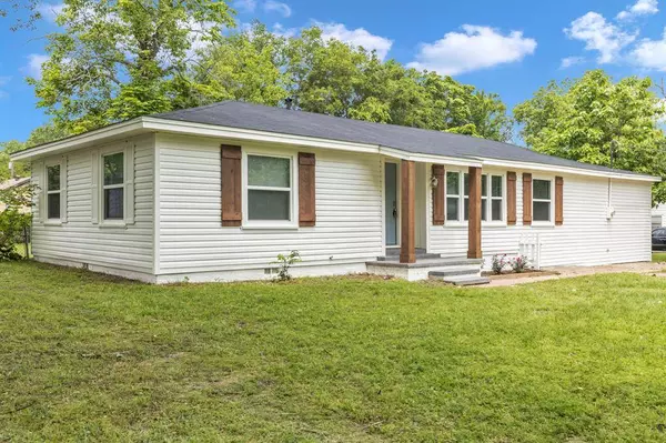 102 Hodges, Arp, TX 75750