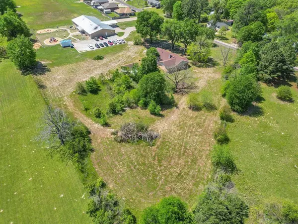 688 Inwood Street, Mineola, TX 75773