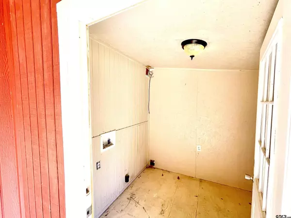 19911 CR 4145, Lindale, TX 75771