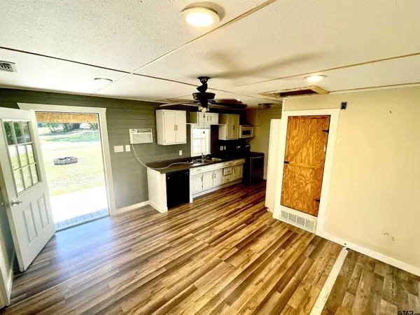 19911 CR 4145, Lindale, TX 75771