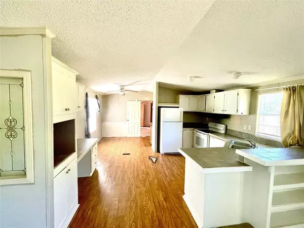 19931 County Road 4145, Lindale, TX 75771