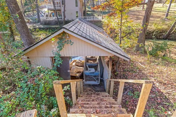 1444 Tanglewood Drive W, Hideaway, TX 75771