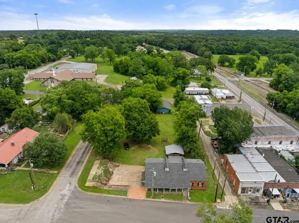 110 Church St., Winona, TX 75792