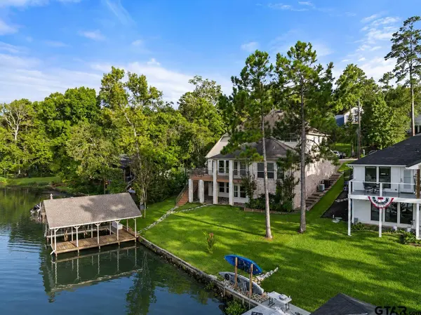 521 Hideaway Ln Central