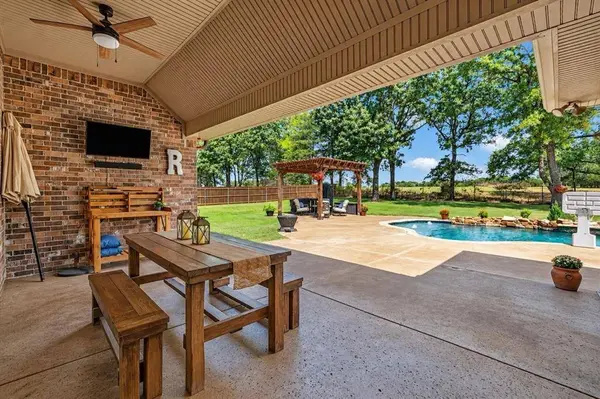13630 Karah Lane, Lindale, TX 75771